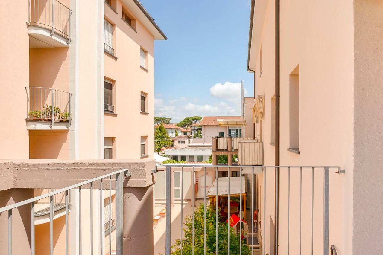 Flat In The Heart Of Pisa Apartment Exterior foto